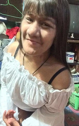 ‘Cô gái khỉ đột’ lần đầu cạo mặt gây bất ngờ với nhan sắc, treo status cùng chồng mới khiến ai cũng ngưỡng mộ