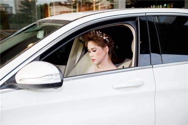 Có trong tay gần 50 tỷ ở tuổi 27, bảo sao Sam sống xa hoa thế này, nhìn căn nhà đang ở mà lóa mắt