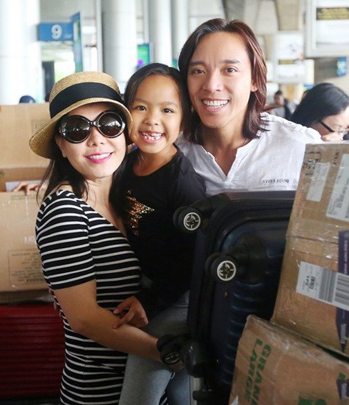 Cát Phượng, Việt Hương có chồng trẻ đẹp, nhìn nhan sắc ông xã nhiều năm không lộ của Vân Dung mới ngạc nhiên