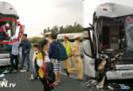 TP.HCM: Lên thành phố, nào ngờ xe khách ‘toác đầu’ sau cú chạm đuôi trời giáng, tiếng khóc khắp nơi