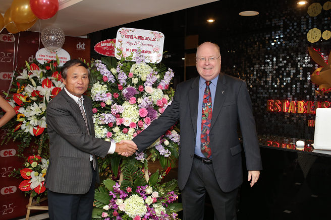 Sự Lựa Chọn Vàng mở tiệc tri ân khách hàng & kỉ niệm 25 năm DKT International Inc tại Việt Nam chung tay bảo vệ sức khỏe sinh sản cho người Việt.