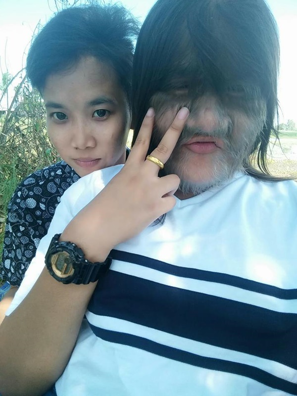 ‘Cô gái khỉ đột’ lần đầu cạo mặt gây bất ngờ với nhan sắc, treo status cùng chồng mới khiến ai cũng ngưỡng mộ