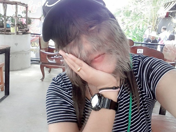 ‘Cô gái khỉ đột’ lần đầu cạo mặt gây bất ngờ với nhan sắc, treo status cùng chồng mới khiến ai cũng ngưỡng mộ