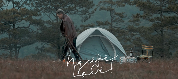 Đích thân Karik livestream lên tiếng vụ đạo nhái MV ‘Người lạ ơi’ và lí do chia tay Huyền Thương