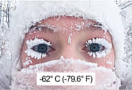 Bất chấp trời lạnh xuống tới -68 độ C, du khách Trung Quốc vẫn cởi trần tắm suối, dân địa phương nhìn mà ‘bái phục’