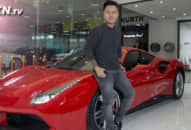 Ca sỹ Tuấn Hưng mang ‘siêu ngựa’ Ferrari đi ‘bọc giáp’ tại Hà Nội, nhận lại xe anh bất ngờ