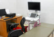 Nói dối với bệnh nhân, nữ hộ sinh bị hạ bậc thi đua