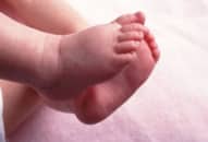 Dấu hiệu nhận biết trẻ bị bệnh tay – chân – miệng