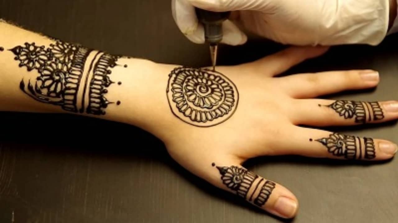 Nghệ thuật vẽ cầu may  henna tattoo  Winnie Beauty Academy
