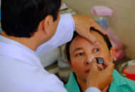 Bệnh nhân qua đời hiến giác mạc ghép cho hai phụ nữ
