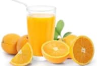 Uống nước cam sai cách gây hại cho sức khỏe