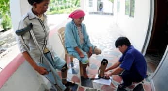 Hướng dẫn sử dụng giày dép cho người bệnh phong theo BYT