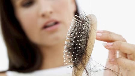 Rụng tóc Telogen Nguyên nhân và cách khắc phục
