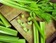 5 loại rau củ rẻ tiền giúp hạ huyết áp cực tốt cho sẵn trong bếp