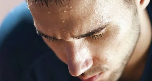 6 kiểu đổ mồ hôi cảnh báo nhiều bệnh nguy hiểm, không nên bỏ qua