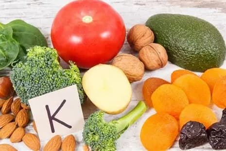 <strong>Vitamin K và vitamin A: Những vai trò tiềm năng đối với sức khỏe não bộ</strong>