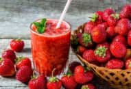 Bật mí 5 loại quả màu đỏ cực tốt cho tim mạch