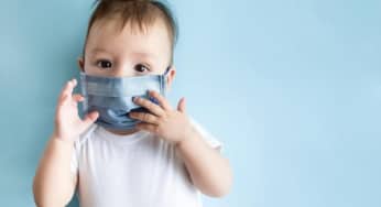 Bệnh nhi mắc bệnh hô hâp tràn ngập Bệnh viện tại Trung Quốc