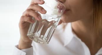 Bù nước đúng cách khi có dấu hiệu mất nước do bệnh viêm dạ dày ruột