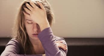Đau đầu triệu chứng của SIBO