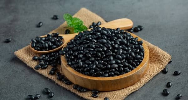 Giảm nóng trong, ngủ ngon hãy kết hợp đậu đen với thực phẩm này