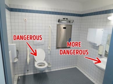 Giữ an toàn trong nhà vệ sinh công cộng - nơi chứa nhiều mầm bệnh nguy hiểm