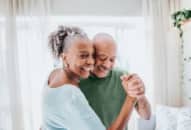 Hôn nhân có thể mang lại lợi ích bất ngờ – giảm nguy cơ ung thư