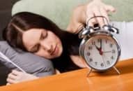 Mất ngủ: Tại sao hội chứng tiền kinh nguyệt PMS khiến bạn mất ngủ