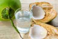 Mùa nắng nóng nên uống nước gì tốt cho tim mạch