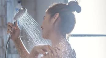 Sai lầm khi tắm dễ gây đột quỵ trong ngày nắng nóng đỉnh điểm