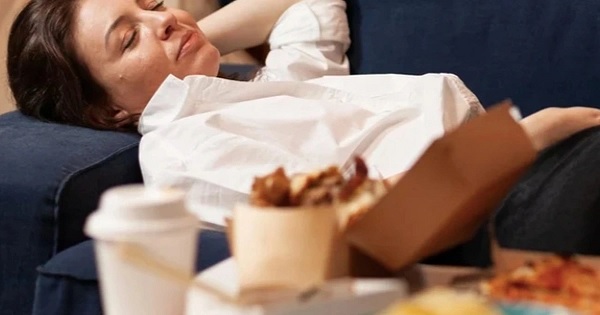 Thói quen xấu sau bữa ăn làm tăng nguy cơ nhồi máu não